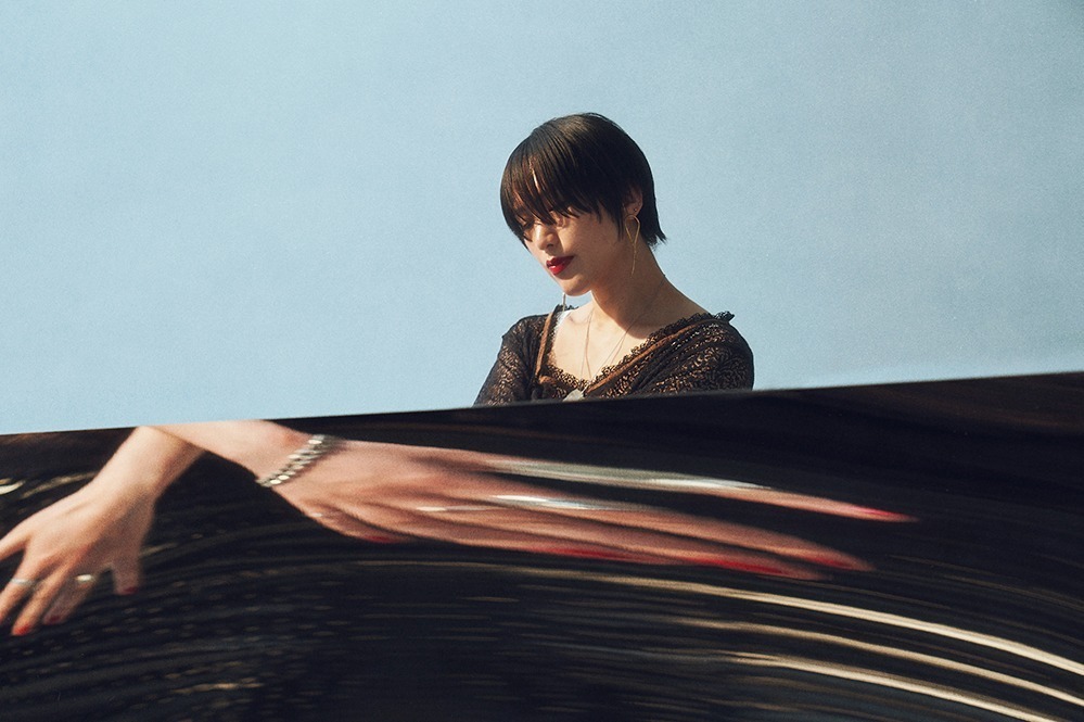 AAAMYYYの最新EP『ECHO CHAMBER』“コラボレーション楽曲のみ”全5曲収録