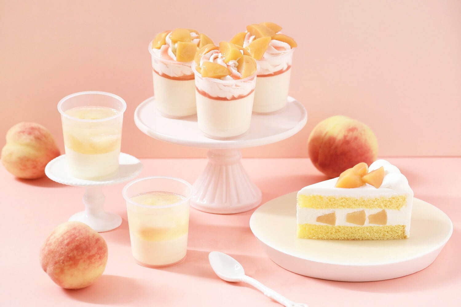 パステル”とろける白桃”の夏限定スイーツ、桃づくしプリン＆ショートケーキ｜写真1