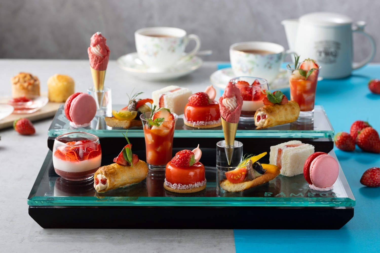 パルフェ｜シェラトン都ホテル東京“夏いちご”スイーツ、真っ赤なアフタヌーンティーやパフェ＆かき氷も