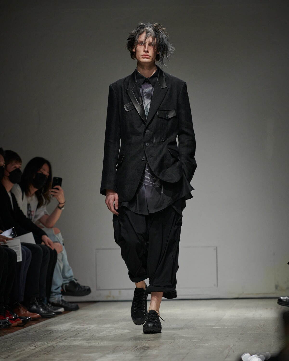 ヨウジヤマモト(Yohji Yamamoto) 2023年春夏メンズコレクション  - 写真2