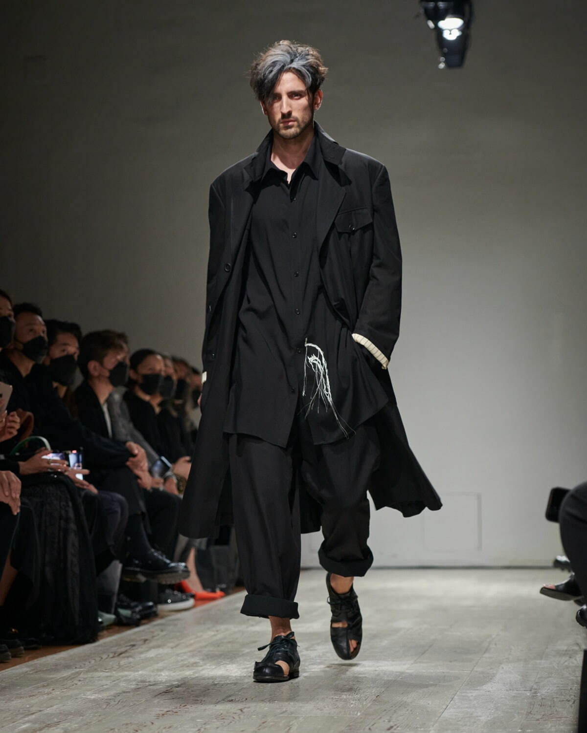 ヨウジヤマモト(Yohji Yamamoto) 2023年春夏メンズコレクション