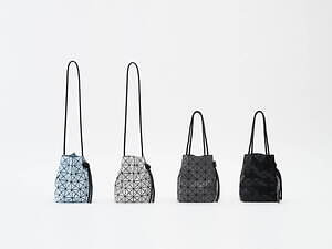 BAO BAO ISSEY MIYAKE“ダブルカラー”のバッグやカードケースなど