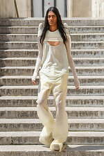 リック・オウエンス 2023年春夏メンズコレクション - 半透明の秩序｜写真3