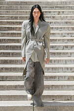 リック・オウエンス 2023年春夏メンズコレクション - 半透明の秩序｜写真4