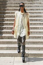 リック・オウエンス 2023年春夏メンズコレクション - 半透明の秩序｜写真17