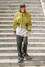 リック・オウエンス 2023年春夏メンズコレクション - 半透明の秩序｜写真19