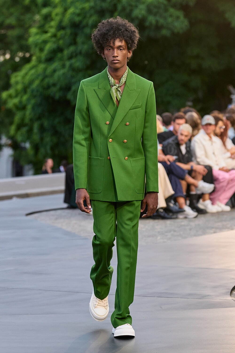 メンズ・緑のダブルジャケットを使ったコーディネート - ファッション