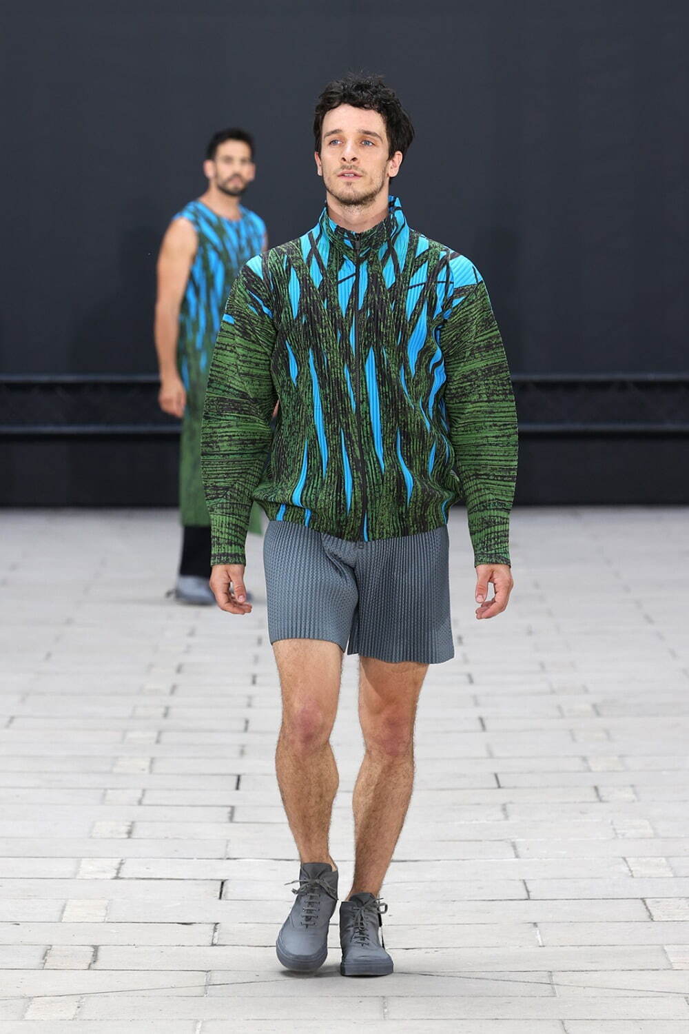 オム プリッセ イッセイ ミヤケ(HOMME PLISSÉ ISSEY MIYAKE) 2023年春夏メンズコレクション  - 写真31