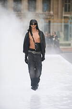 ジバンシィ 2023年春夏メンズコレクション - ユニフォームの再構築、パーソナルな視点から｜写真12