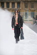 ジバンシィ 2023年春夏メンズコレクション - ユニフォームの再構築、パーソナルな視点から｜写真17