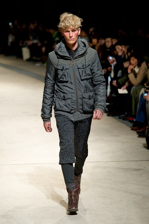 ファクトタム 2010-11年秋冬<span>コレクション</span> - 写真10