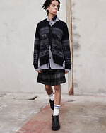 sacai 2023年春夏メンズコレクション、端正な装いに遊びを効かせて｜写真16