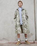 sacai 2023年春夏メンズコレクション、端正な装いに遊びを効かせて｜写真27