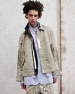 sacai 2023年春夏メンズコレクション、端正な装いに遊びを効かせて｜写真29