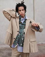 sacai 2023年春夏メンズコレクション、端正な装いに遊びを効かせて｜写真42