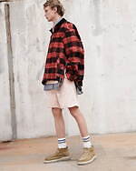 sacai 2023年春夏メンズコレクション、端正な装いに遊びを効かせて｜写真47