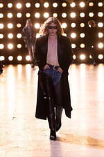 セリーヌ オム 2023年春夏コレクション - エディ・スリマンが贈るミックススタイル｜写真37