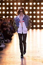 セリーヌ オム 2023年春夏コレクション - エディ・スリマンが贈るミックススタイル｜写真45