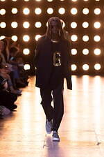 セリーヌ オム 2023年春夏コレクション - エディ・スリマンが贈るミックススタイル｜写真46