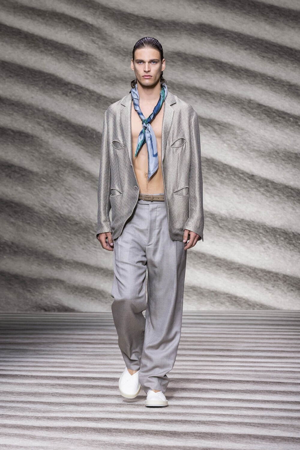 写真55/61｜ジョルジオ アルマーニ(Giorgio Armani) 2023年春夏