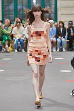 ダブレット 2023年春夏コレクション - 真夏のパリに雪が降る！？｜写真3