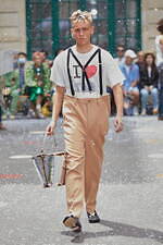 ダブレット 2023年春夏コレクション - 真夏のパリに雪が降る！？｜写真13