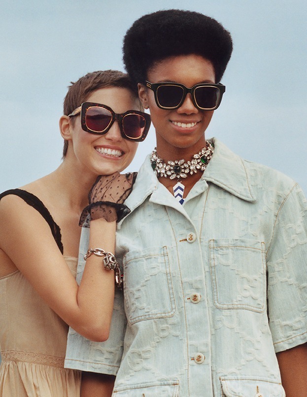 GUCCI☆関税込☆Marmont GG レザー ラフィア スライド グッチの夏新作ラフィア調バッグ、ストライプフラップの「GG