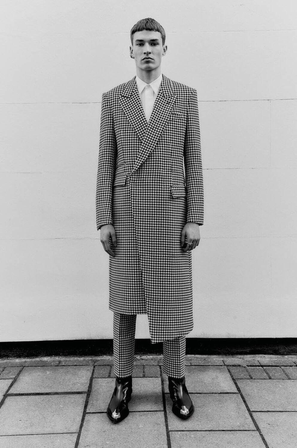 アレキサンダー・マックイーン(Alexander McQueen) 2022-23年秋冬