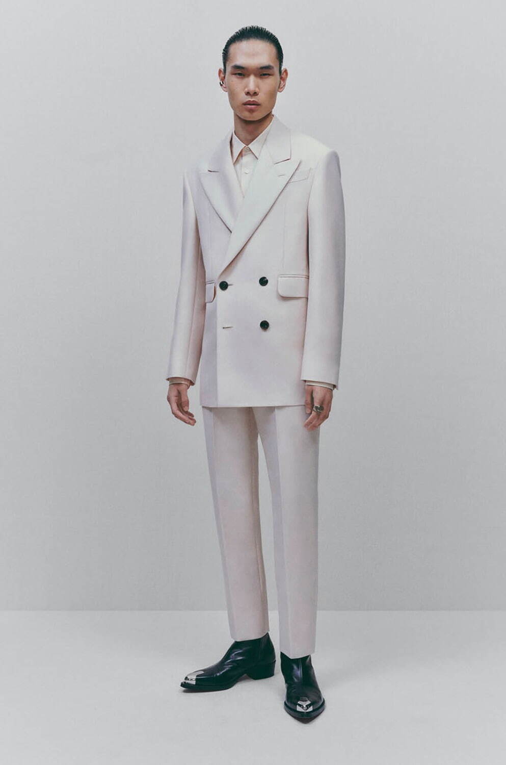 アレキサンダー・マックイーン(Alexander McQueen) 2022-23年秋冬