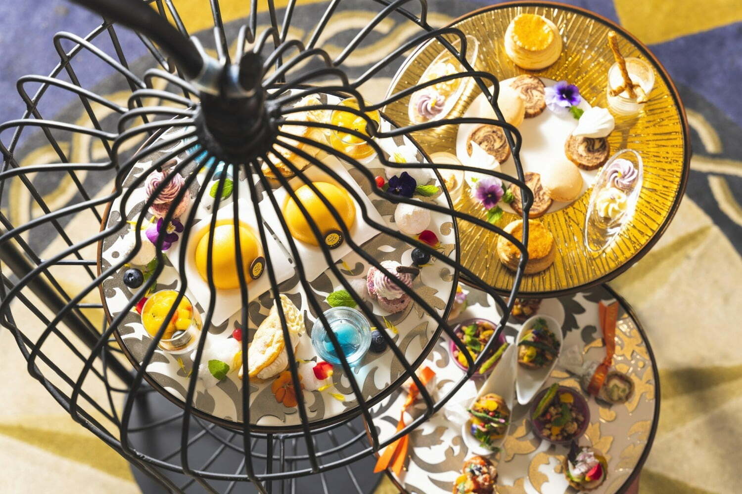 沖縄｜“鳥かごティースタンド”アフタヌーンティーが沖縄・ホテル日航アリビラで、紅芋ジャム付きスコーン