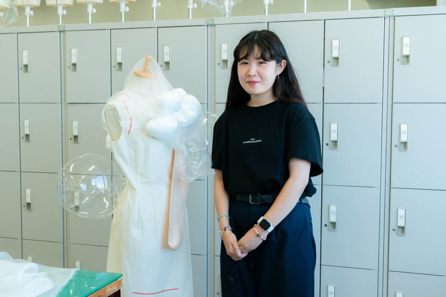 “肩がこらない服”ピップエレキバン初のファッション「コリナイ・コレクション」制作現場に潜入｜写真14