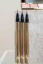 スナイデル ビューティ22年秋冬コスメ、“モダンアート着想”くすみアイカラー＆うるおう秋色ルージュ｜写真31