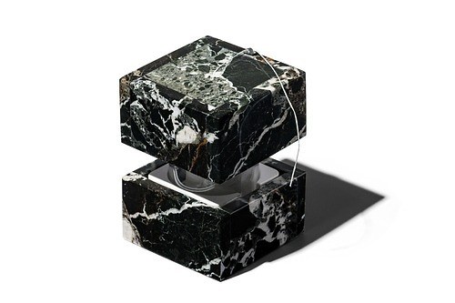 オフィシーヌ・ユニヴェルセル・ビュリー“天然大理石製”デンタルフロスディスペンサー、ミントの香り