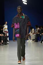 カラー 2023年春夏ウィメンズ＆メンズコレクション - わずかな歪みを内包し、順応するバランス｜写真3