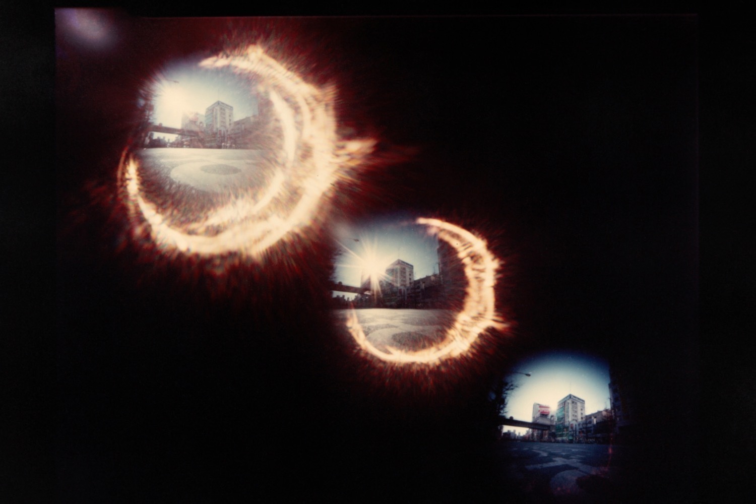 美術館｜「山中信夫☆回顧展」栃木県立美術館で - ピンホールの独自の解釈に基づく写真作品などを展示