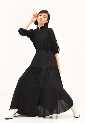 irene アイレネ ロングワンピース ジョーゼット 黒 紺色