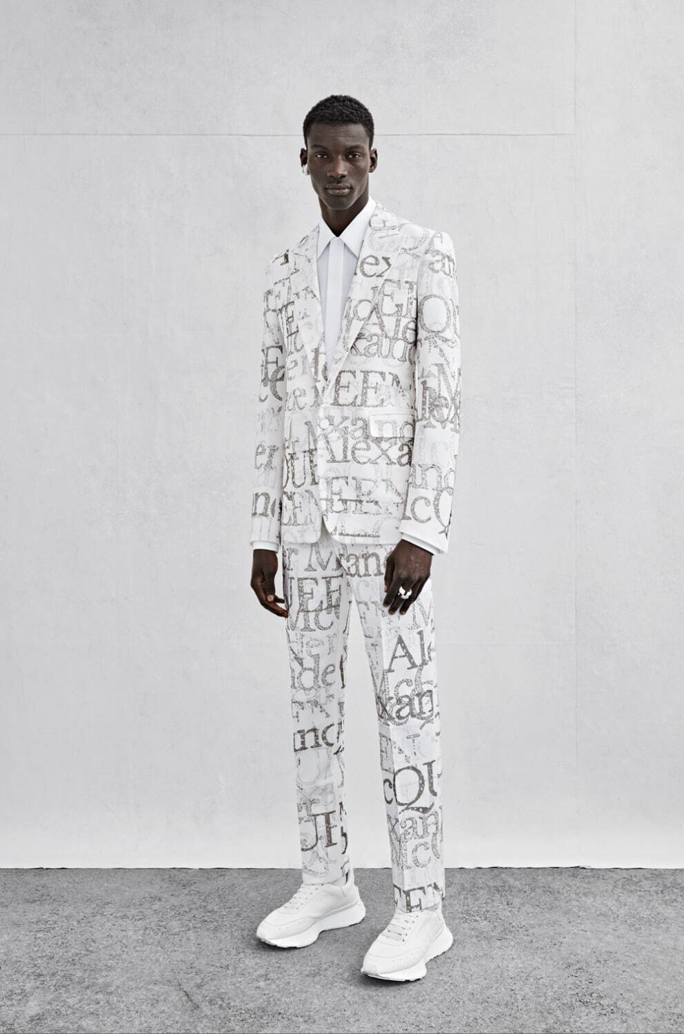 アレキサンダー・マックイーン(Alexander McQueen) 2023年春夏メンズコレクション ファッションプレス