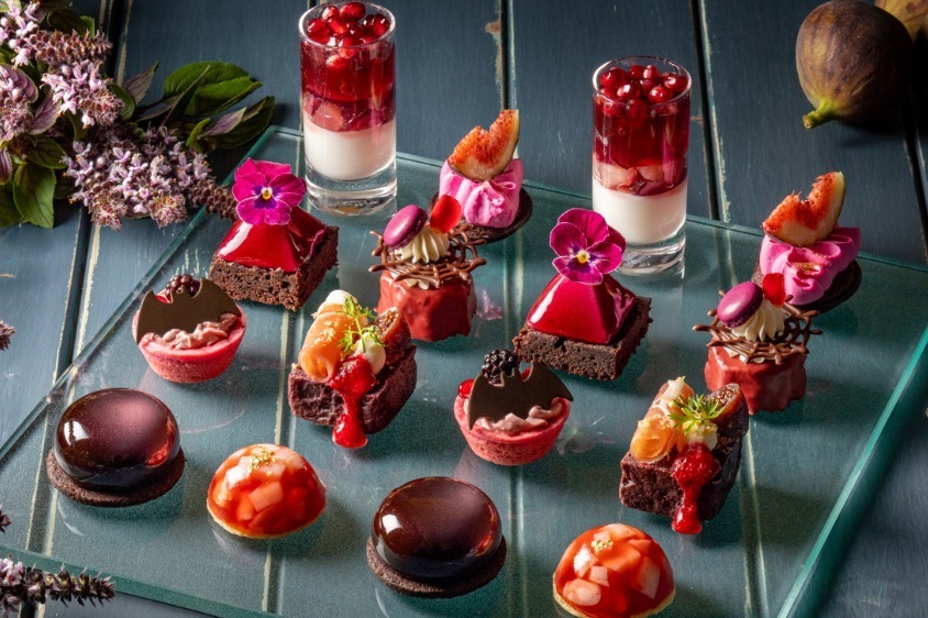 コンラッド東京「バーガンディー」