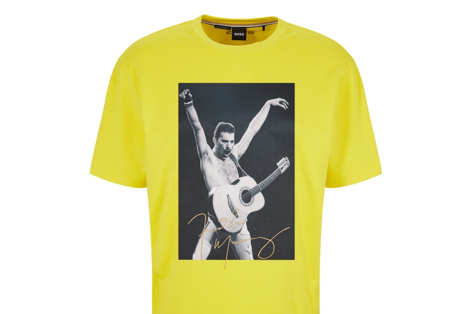 ボス「フレディ・マーキュリー」のフーディ＆Tシャツ、サイン入りモノクロ写真をプリント