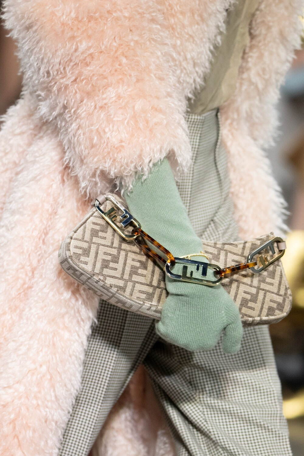 フェンディ(FENDI) オーロック｜写真17