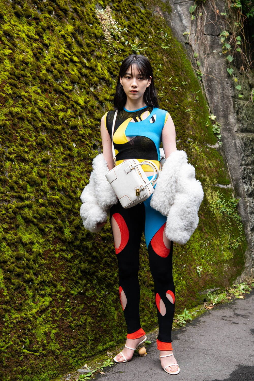 ロエベ(LOEWE) アマソナ16 スクエア｜写真4