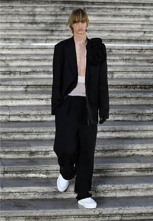 ヴァレンティノ オートクチュール(VALENTINO Haute Couture ) 2022-23年秋冬ウィメンズコレクション  - 写真86