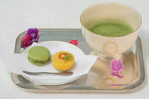ラデュレの新作抹茶セット“艶やかな黒”の椀付き、“ひまわり”の和菓子と楽しむセットメニューも｜写真3