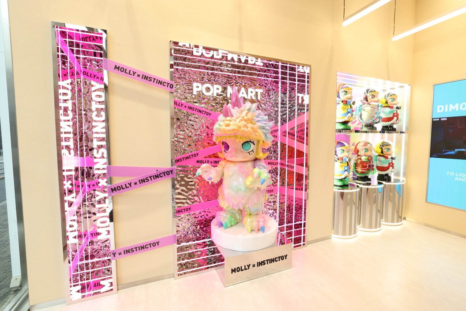 MOLLY×INSTINCTOY EROSION MOLLY COSTUME
ブーススポット
©POP MART JAPAN