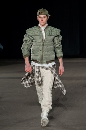 フェノメノン(PHENOMENON)、2010-2011年秋冬コレクション｜写真8