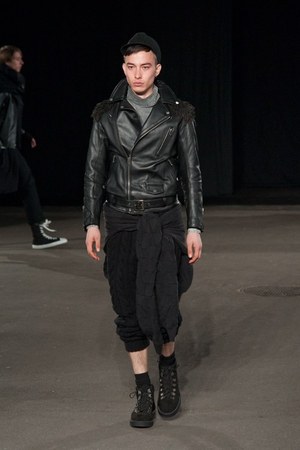 フェノメノン(PHENOMENON)、2010-2011年秋冬コレクション｜写真11