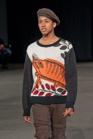 フェノメノン(PHENOMENON)、2010-2011年秋冬コレクション｜写真18