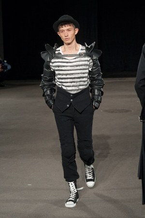 フェノメノン(PHENOMENON)、2010-2011年秋冬コレクション｜写真39