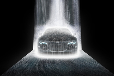 自動車｜Audi×チームラボ、表参道で展覧会 - 全長約16mの巨大な滝を「Audi R8」に投影