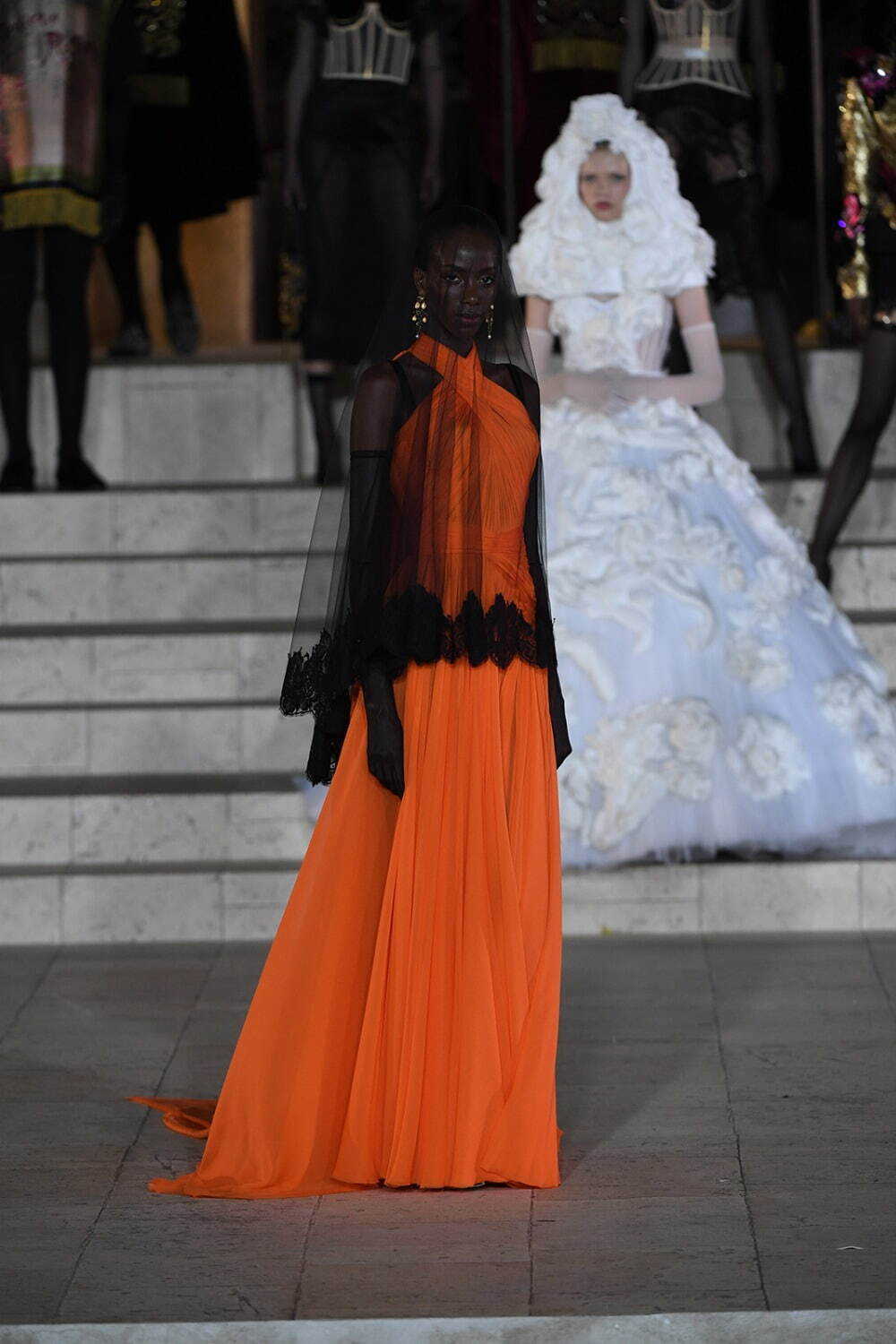 ドルチェ＆ガッバーナ アルタ モーダ(DOLCE&GABBANA Alta Moda) 2022-23年秋冬ウィメンズコレクション  - 写真94